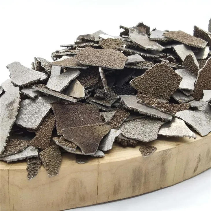 Elektrolyyttiset mangaanihiutaleet